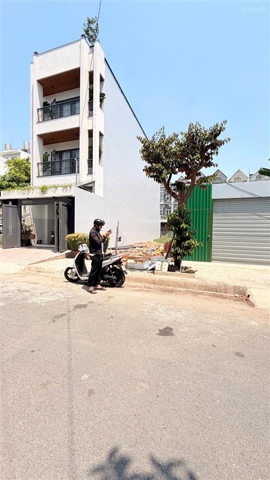 Chỉ nhỉnh 50 triệu/m, sở hữu ngay lô đất 2 mt khu phân lô đường 10m có công viên, 5x23m full thổ cư