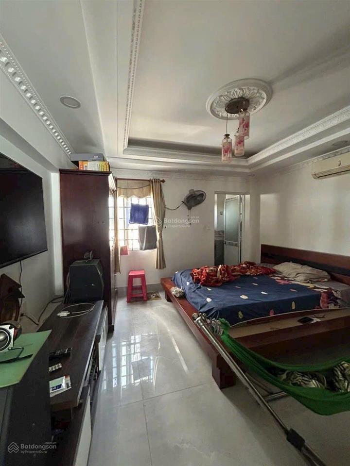 Giảm sốc 400tr  nhỉnh nhẹ 6 tỷ  nhà phố 4m x 20m. 4 tầng 1/ ngắn hẻm 6m tân chánh hiệp 25