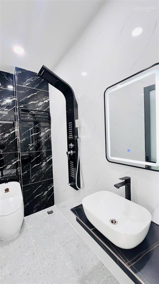 Nhà phố 5 tầng nhỉnh 6 tỷ vị trí đẹp sát gò vấp, 1/ ngắn đường trương thị hoa, ngay metro q.12