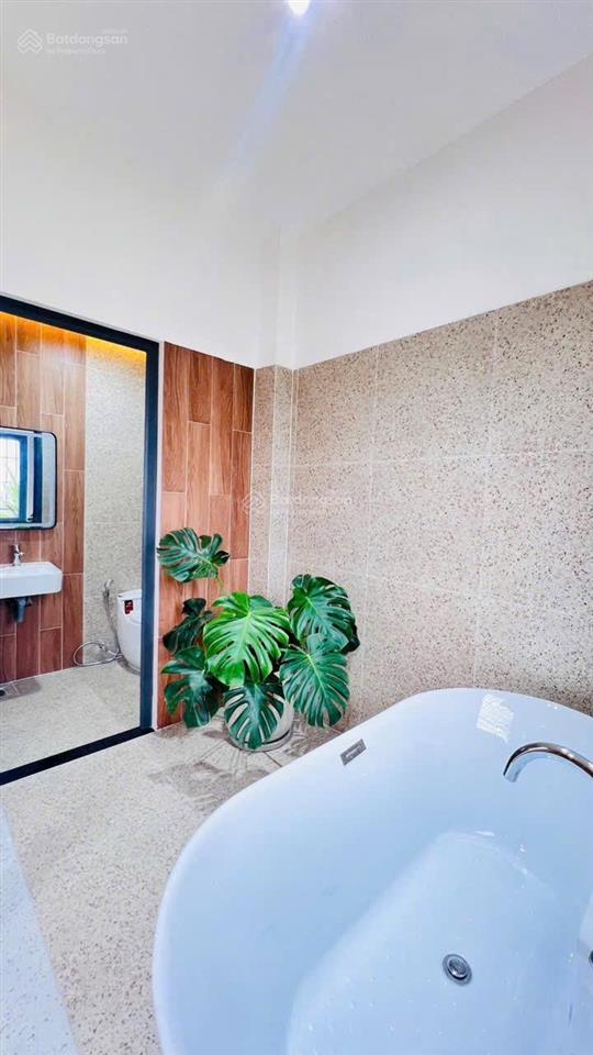Chủ kẹt tiền gấp bán hạ sốc 700tr nhà phố 5 tầng72m2full nội thất đường thạnh xuân 33, quận 12