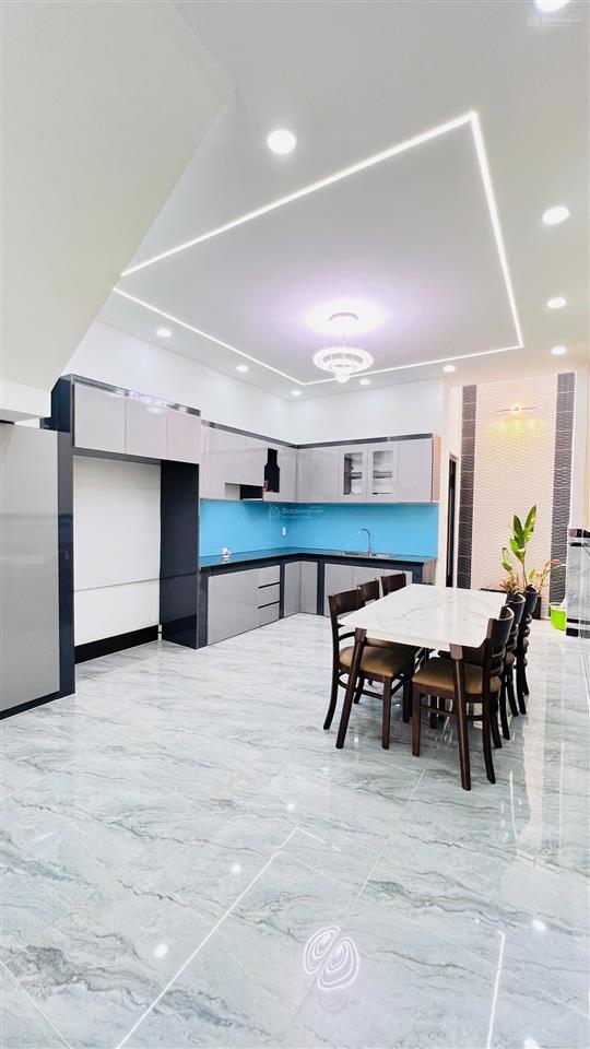 Tầm tiền nhỉnh 6 tỷ tìm đâu căn nhà phố 4*20m, 3 tầng hẻm 6m thông đường trần thị cờ, quận 12!!!