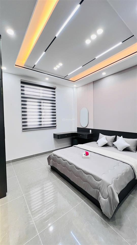Nhà phố (4.2mx17m) 5 tầng xây mới 2025 khu vip hà huy giáp ngay cđ điện lực. khu phân lô hẻm 12m