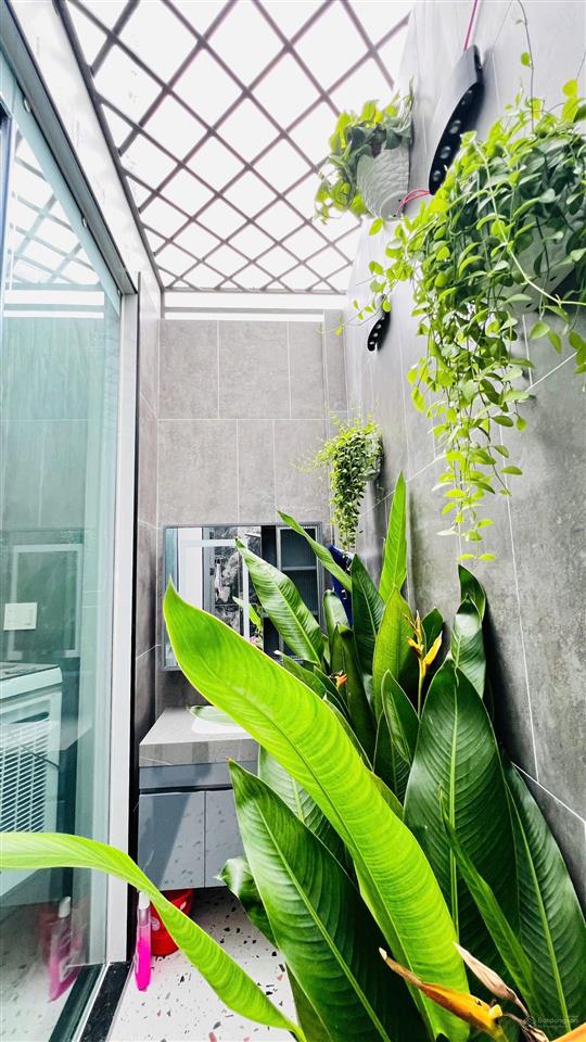 Nhà phố (4.2mx17m) 5 tầng xây mới 2025 khu vip hà huy giáp ngay cđ điện lực. khu phân lô hẻm 12m