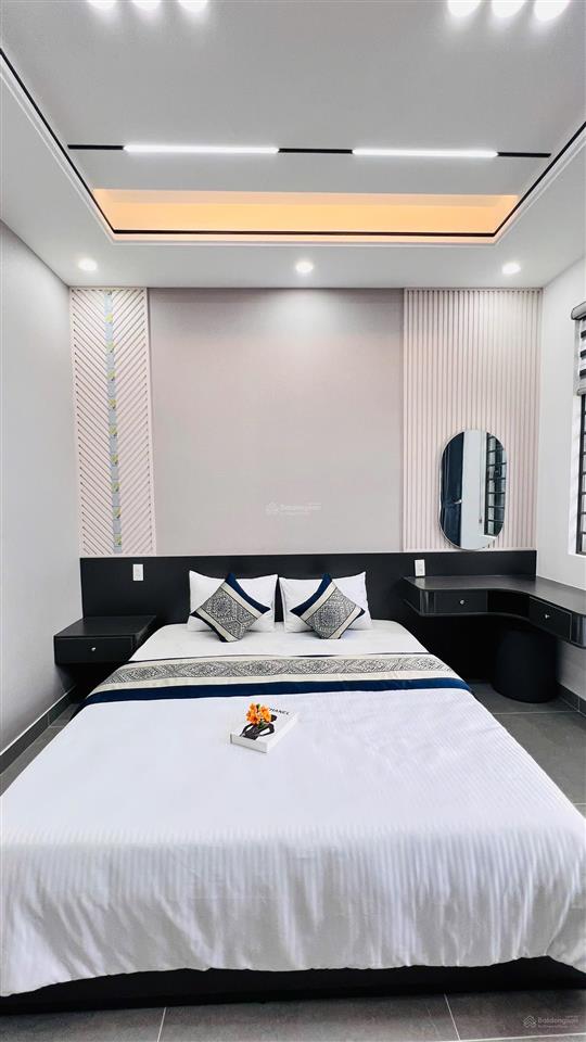Nhà phố (4.2mx17m) 5 tầng xây mới 2025 khu vip hà huy giáp ngay cđ điện lực. khu phân lô hẻm 12m