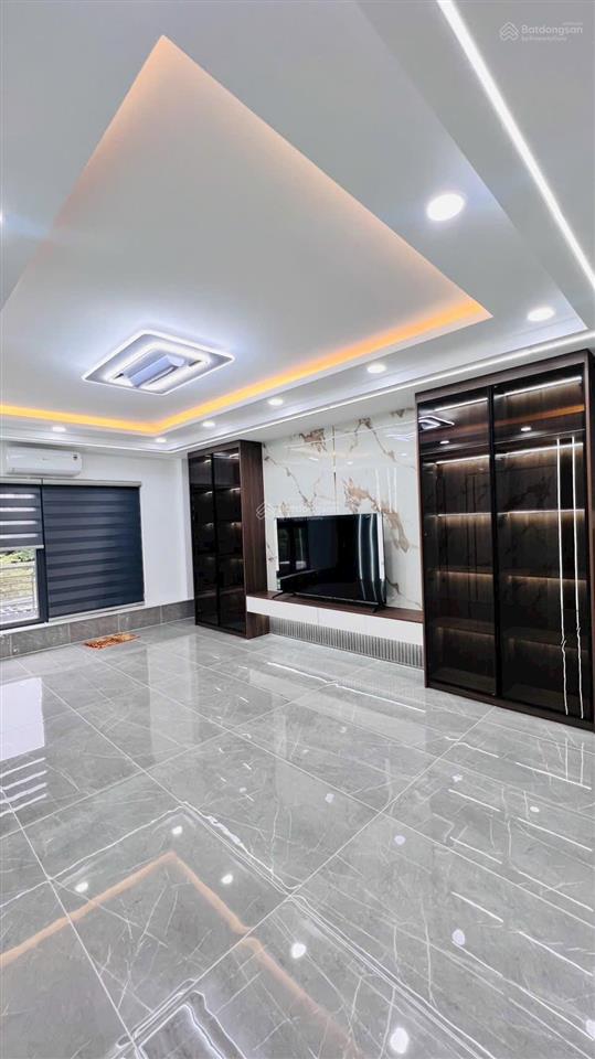 Đường đang mở rộng 30m, nhà 5 tầng vị trí vàng tân thới hiệp, về gò vấp chỉ 2 mà chỉ nhỉnh 7 tỷ