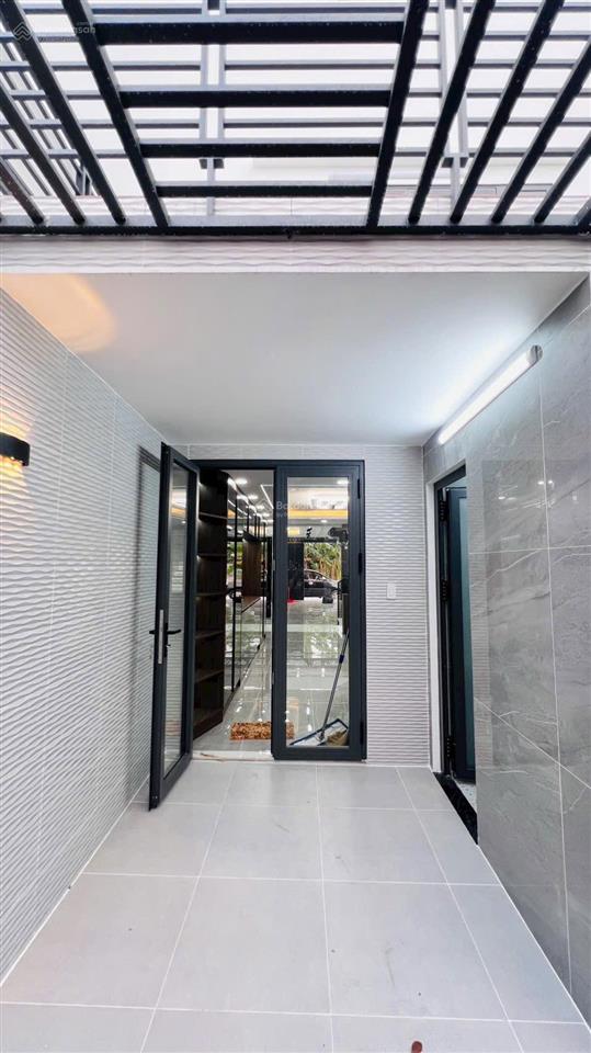 Đường đang mở rộng 30m, nhà 5 tầng vị trí vàng tân thới hiệp, về gò vấp chỉ 2 mà chỉ nhỉnh 7 tỷ