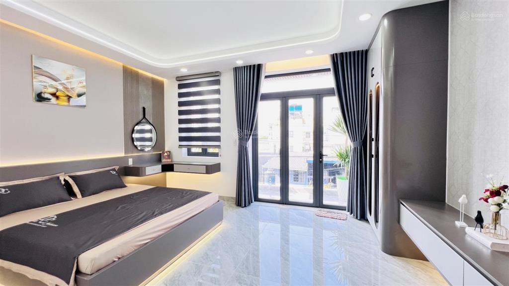 Siêu phẩm 5m x 20m. mặt tiền đường 6 tầng thang máy, tân thới nhất 2,ngay chợ lạc quang,gần sân bay