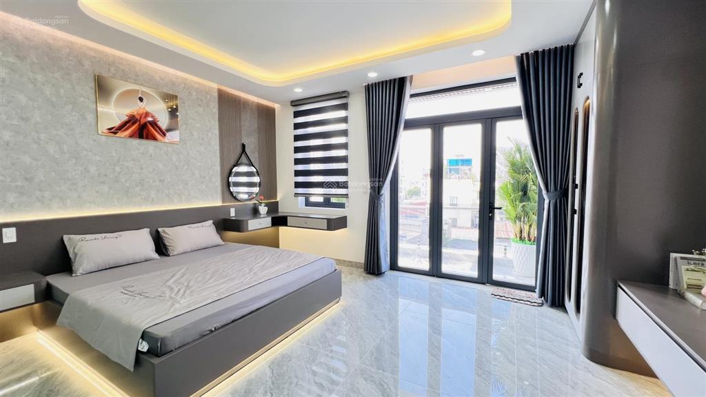 Siêu phẩm 5m x 20m. mặt tiền đường 6 tầng thang máy, tân thới nhất 2,ngay chợ lạc quang,gần sân bay