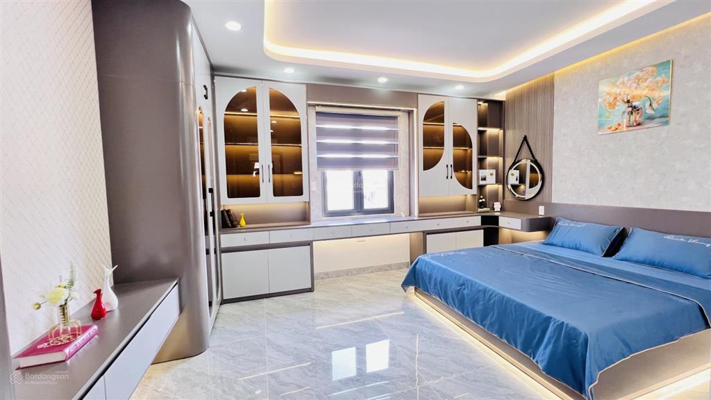 Siêu phẩm 5m x 20m. mặt tiền đường 6 tầng thang máy, tân thới nhất 2,ngay chợ lạc quang,gần sân bay