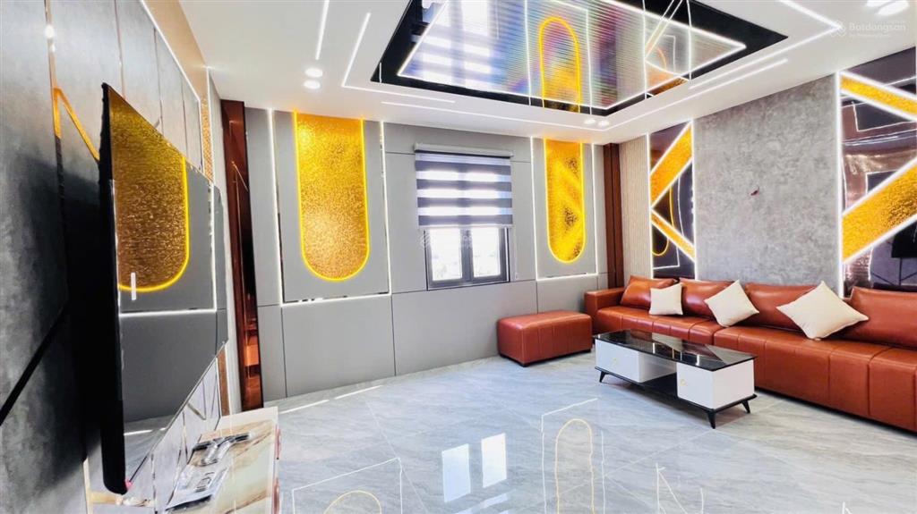 Siêu phẩm 5m x 20m. mặt tiền đường 6 tầng thang máy, tân thới nhất 2,ngay chợ lạc quang,gần sân bay