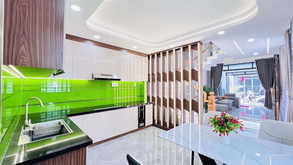 Siêu phẩm căn lô góc 2mt 5 tầng full nội thất, có ô thang máy chờ đường trần thị năm, hẻm 6m thông