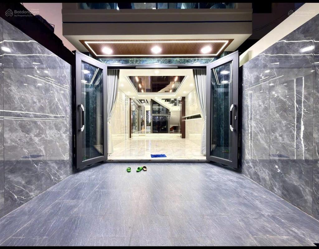 Hoa khôi xóm 6 tầng thang máy,phòng karaoke, 4m x 20m, 1/ hẻm 7m thông thạnh lộc 27, chợ cầu đồng