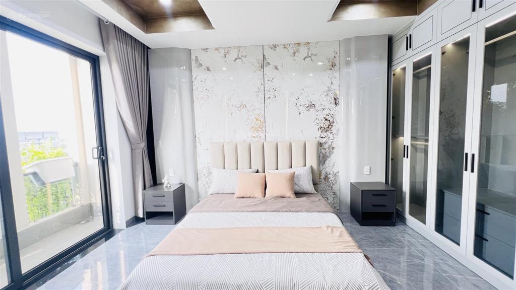 Đẳng cấp thượng lưu  sang trọng  siểu phẩm 5 lầu mặt tiền đường kinh doanh 8m nhánh hà huy giáp