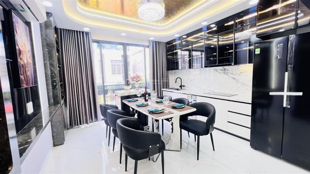 Giảm 250tr bán nhanh em nhà phố lửng 3 lầu thang máy  4m x 20m  1/ hẻm 6m thông hà huy giáp