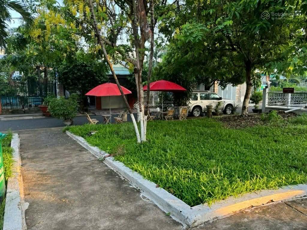 Biệt thự mini ngang 6.5m vị trí đẹp không tì vết  công viên xanh mát kdc đường 10m chợ hiệp thành