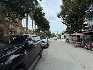 Nhỉnh 50triệu/m2lô đất cực hiếm 130m2 ngang 5mkhu toàn biệt thự đường 20m thông lê thị riêng