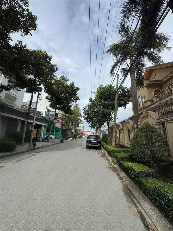 Nhỉnh 50triệu/m2lô đất cực hiếm 130m2 ngang 5mkhu toàn biệt thự đường 20m thông lê thị riêng