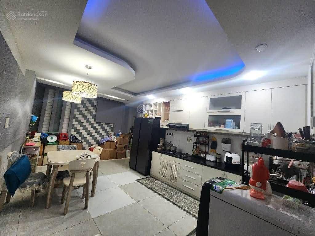 Nhà phố 103m2 ngang 5m  5 tầng ngay siêu thị metro  đường 7m thông trương thị hoa  nhỉnh 7 tỷ