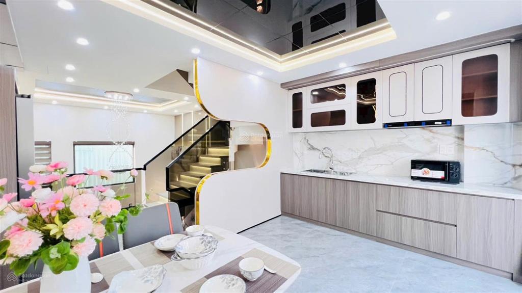 Giảm 300 triệu bán gấp nhà phố lửng 3 lầu mặt tiền đường kinh doanh thạnh lộc 37  nhỉnh 6 tỷ