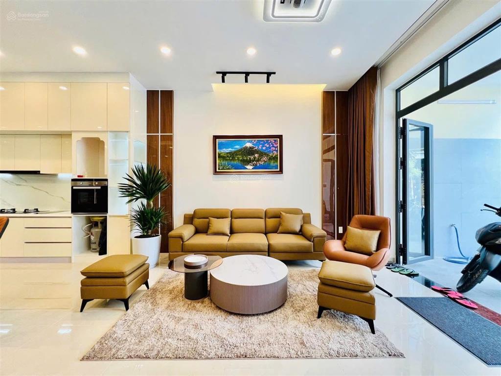 Giảm 600tr bán nhanh nhà thang máy mặt tiền kinh doanh đường nguyễn thị thơi  5mx25m  4 tầng btct
