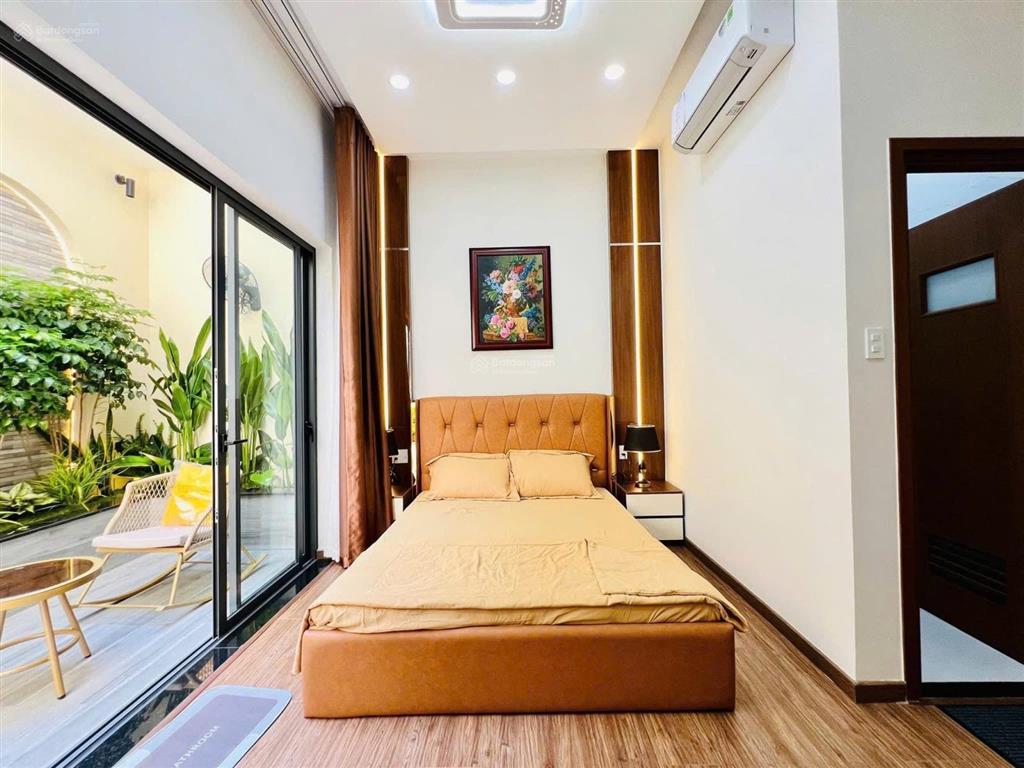 Giảm 600tr bán nhanh nhà thang máy mặt tiền kinh doanh đường nguyễn thị thơi  5mx25m  4 tầng btct
