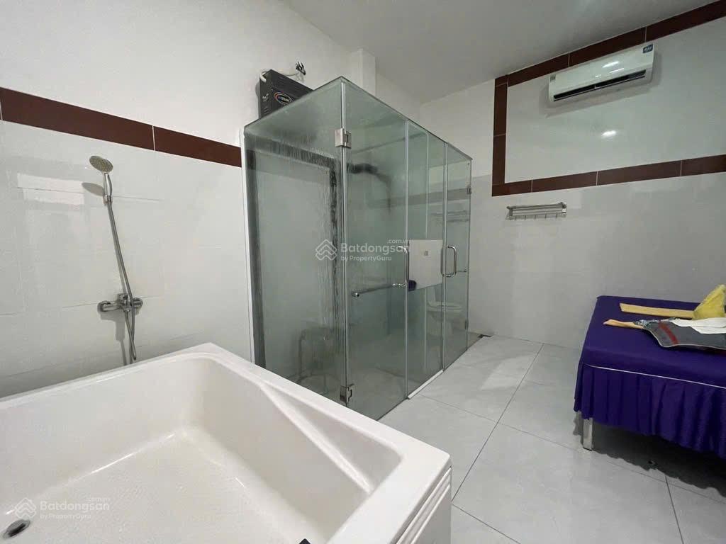 44.5mx24m dòng tiền 480 triệu/năm đang có 12 phòng cho thuê làm massagehẻm 8m thông lê văn khương