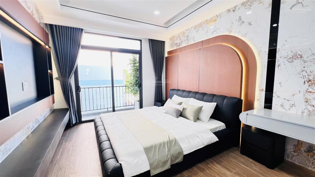 5x15m siêu phẩm nhà phố luxury 5 tầng hẻm 8m cách mặt tiền thạnh lộc 37 chỉ 20m giáp gò vấp