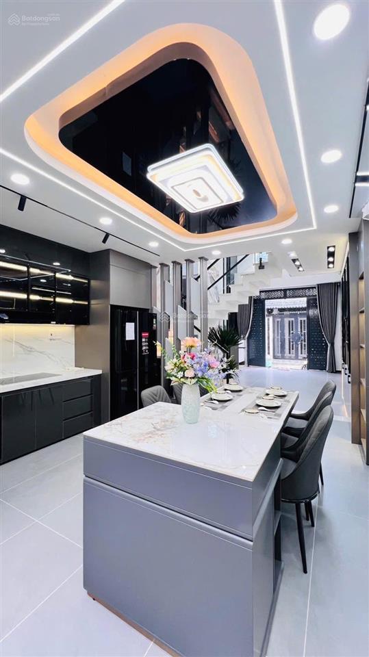Bán nhanh nhà 1/ lê văn khương, quận 12 , hẻm nhựa 6m, full nội thất cao cấp, mà giá chỉ nhỉnh 6 tỷ