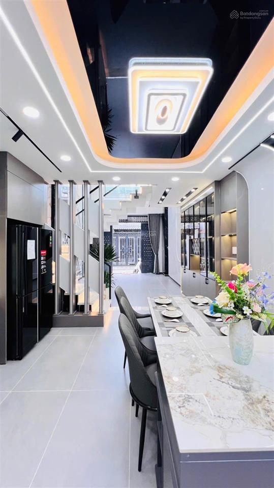 Bán nhanh nhà 1/ lê văn khương, quận 12 , hẻm nhựa 6m, full nội thất cao cấp, mà giá chỉ nhỉnh 6 tỷ
