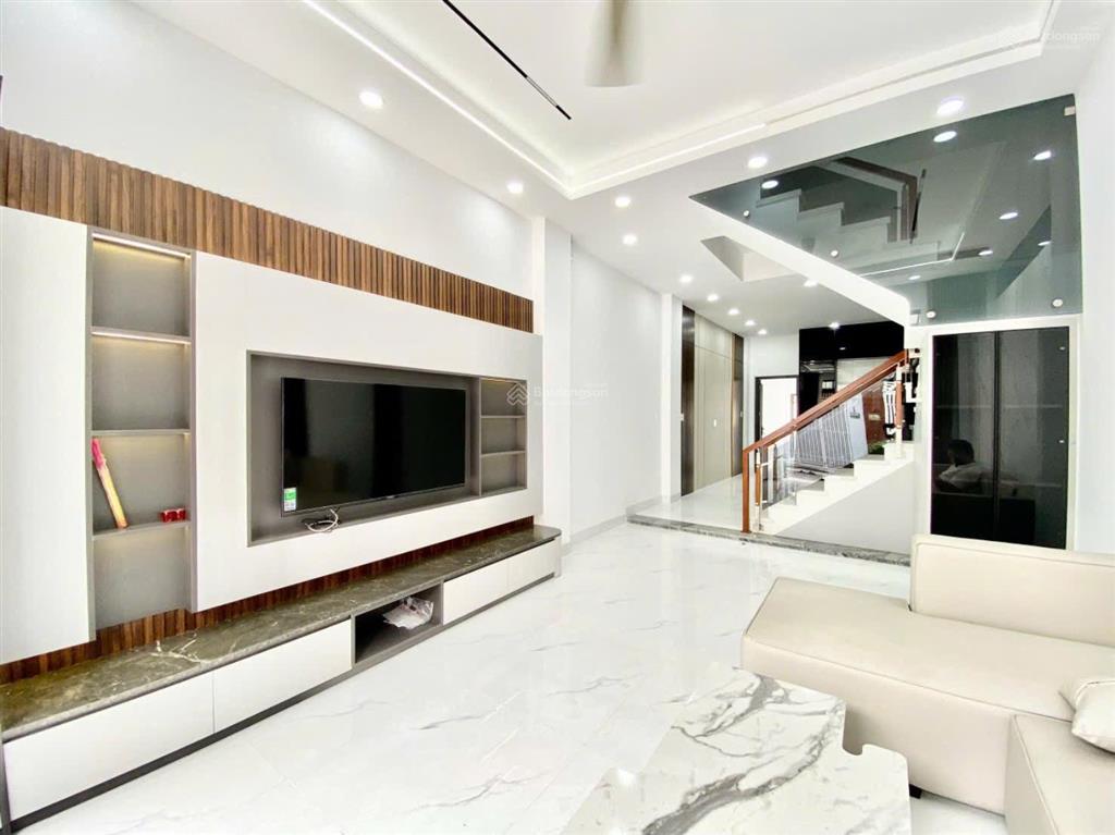 Hàng hiếm, nhỉnh 6 tỷ có căn nhà 4 tầng dài 25m  1/ ngắn chợ hiệp thành