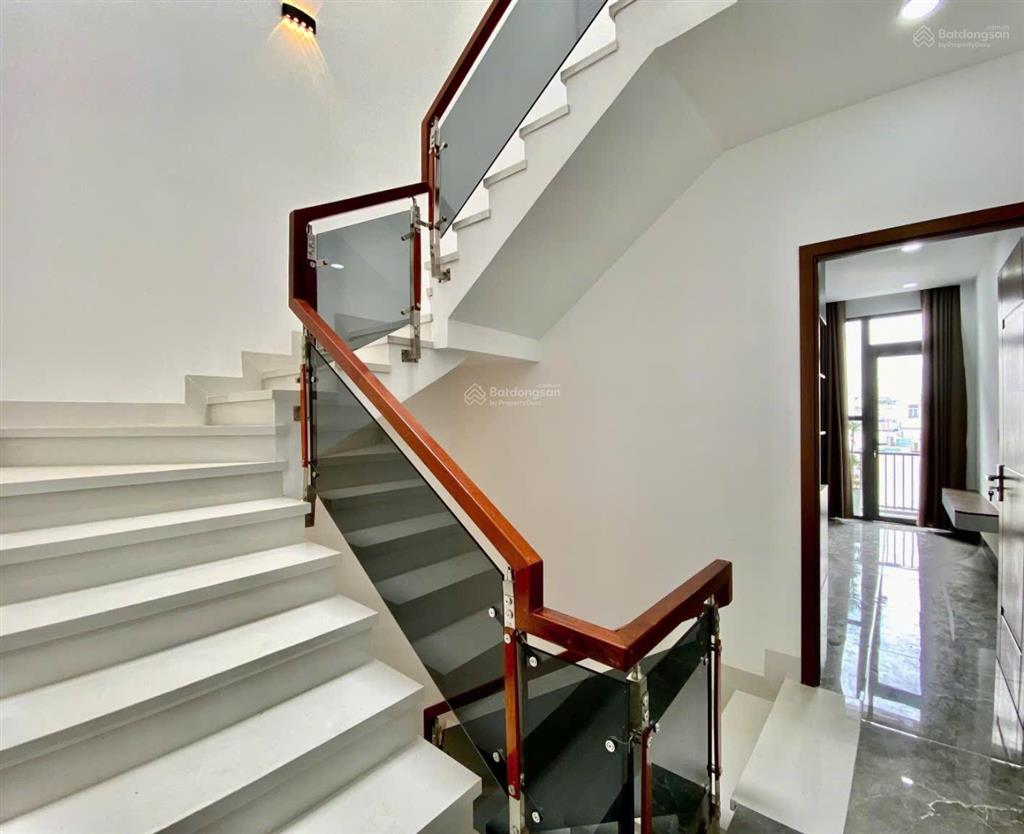 Hàng hiếm, nhỉnh 6 tỷ có căn nhà 4 tầng dài 25m  1/ ngắn chợ hiệp thành