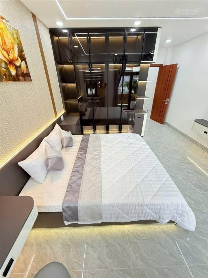 Giảm 500trkhu phân lô toàn trên 8 tỷ ( mỗi căn này nhỉnh 7 tỷ )5 tầng80m2(4x20m)ô chờ thang máy