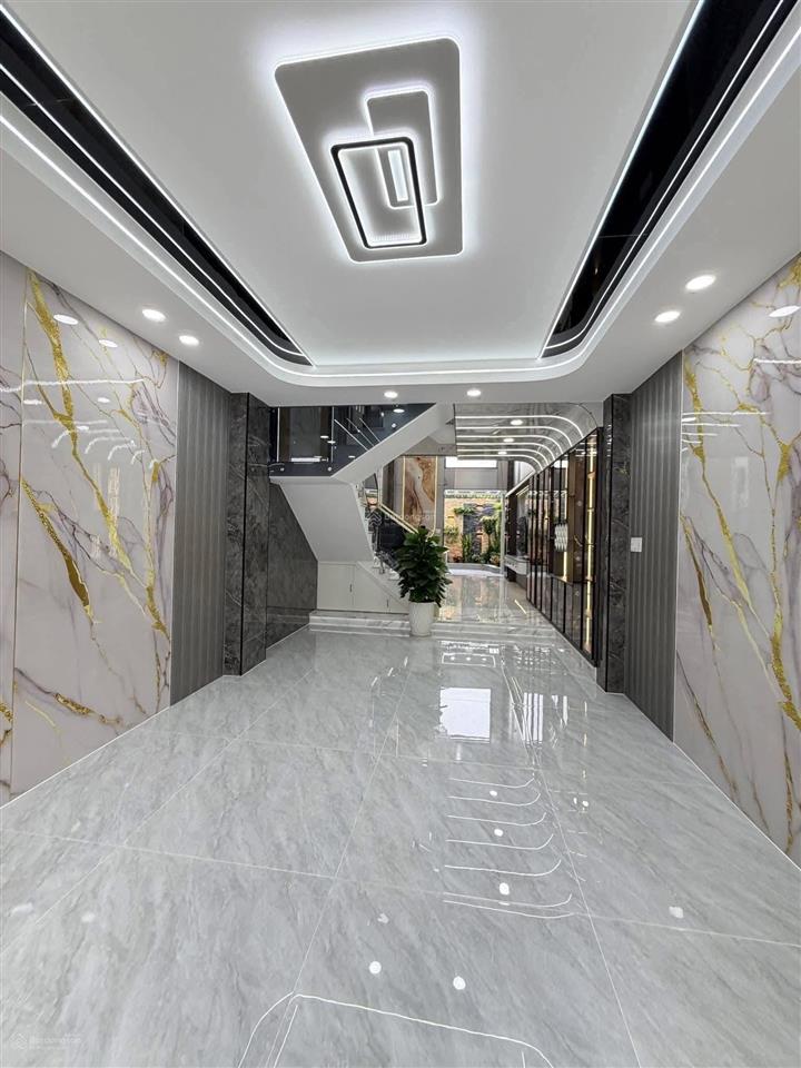 Giảm 500trkhu phân lô toàn trên 8 tỷ ( mỗi căn này nhỉnh 7 tỷ )5 tầng80m2(4x20m)ô chờ thang máy