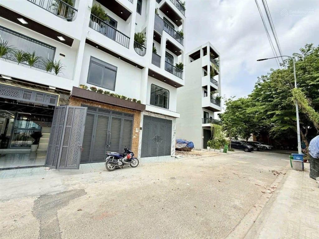 Khu phân lô đường 14m có lề đường thới an 16  siêu phẩm có ô thang máy 5 tầng  chỉ nhỉnh 7 tỷ