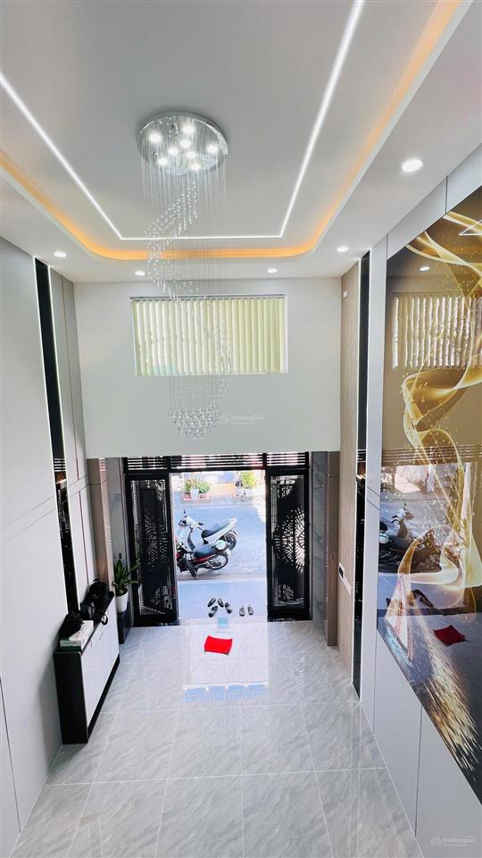 Tuyệt tác thiết kế kiến trúc siêu hiện đại nằm trong khu nhà cao tầng đường thới an 20, nhỉnh 6 tỷ