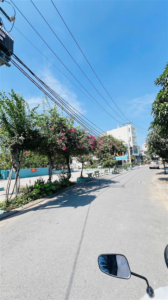Tuyệt tác thiết kế kiến trúc siêu hiện đại nằm trong khu nhà cao tầng đường thới an 20, nhỉnh 6 tỷ