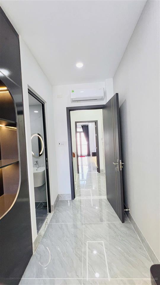 Tuyệt tác thiết kế kiến trúc siêu hiện đại nằm trong khu nhà cao tầng đường thới an 20, nhỉnh 6 tỷ