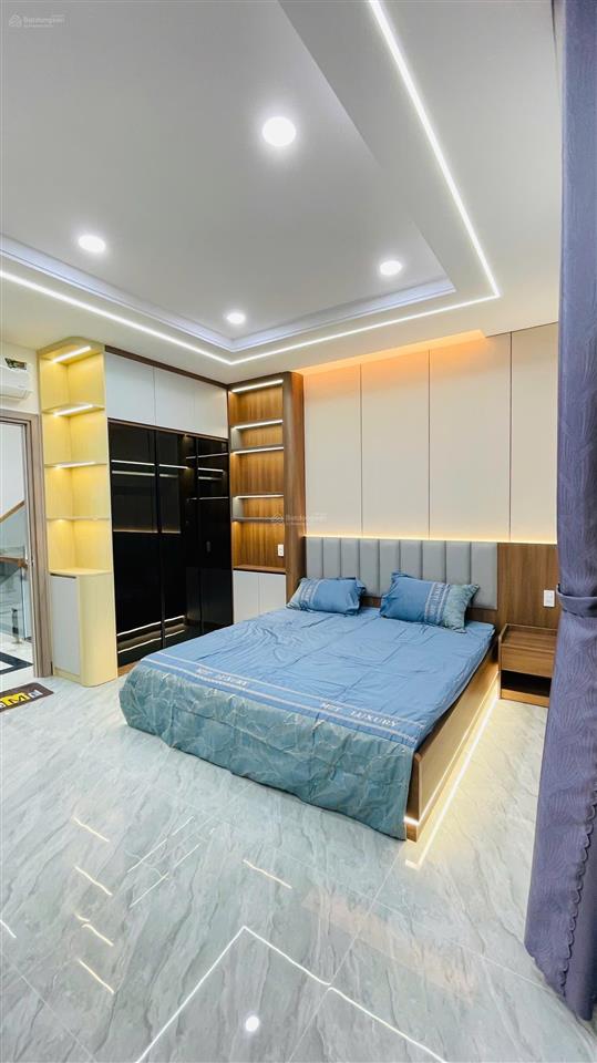 Chủ thiện chí giảm 400tr nhà phố 5 tầng70m2hoa khôi xóm kế bên sông vàm thuật giáp gò vấpđường9m
