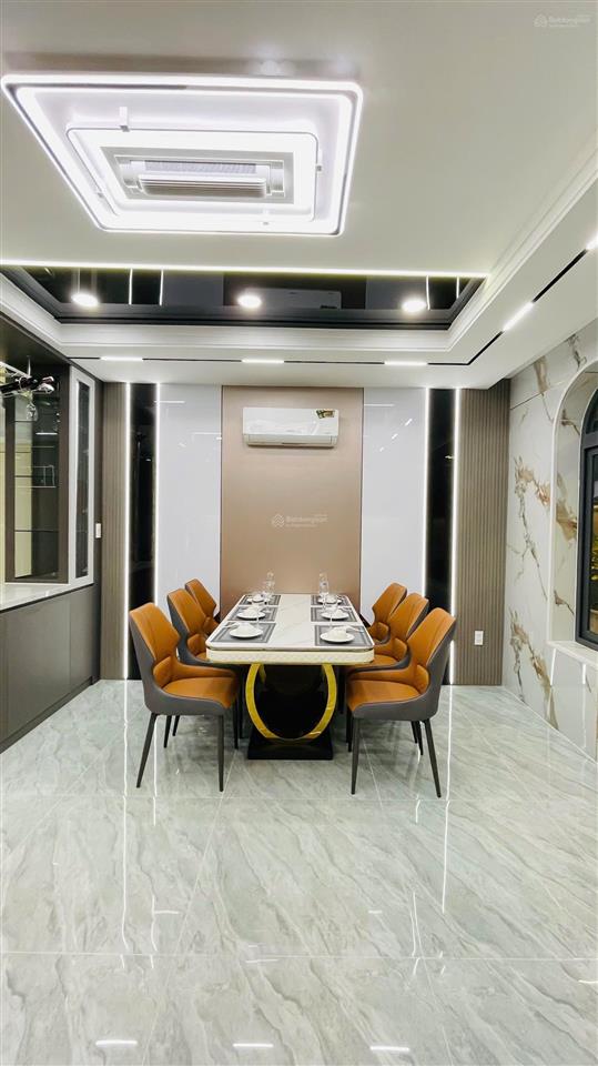 Chủ thiện chí giảm 400tr nhà phố 5 tầng70m2hoa khôi xóm kế bên sông vàm thuật giáp gò vấpđường9m
