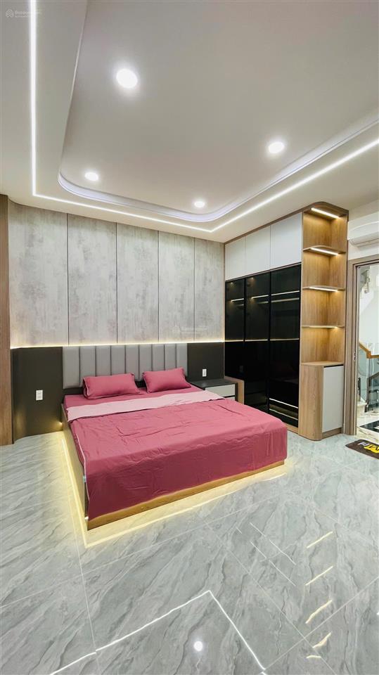 Chủ thiện chí giảm 400tr nhà phố 5 tầng70m2hoa khôi xóm kế bên sông vàm thuật giáp gò vấpđường9m