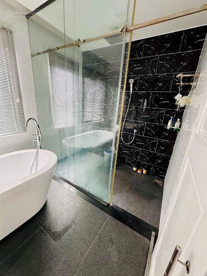 Siêu phẩm nhà 4 tầng  100m2 ngang 5m bề thế  kdc an sương đường 10m  đông hưng thuận, q.12.