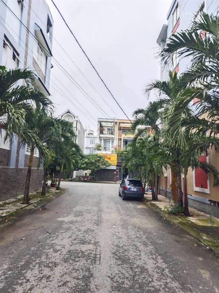 Siêu phẩm nhà 4 tầng  100m2 ngang 5m bề thế  kdc an sương đường 10m  đông hưng thuận, q.12.
