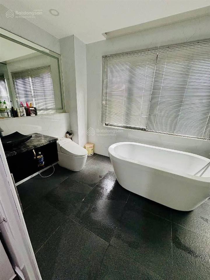 Siêu phẩm nhà 4 tầng  100m2 ngang 5m bề thế  kdc an sương đường 10m  đông hưng thuận, q.12.
