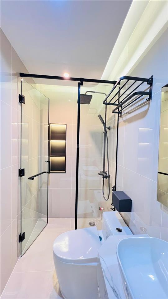 Lên sóng em siêu phẩm 5 tầng đường trần thị cờ có ô thang máy  nhỉnh 6 tỷ  p.thới an