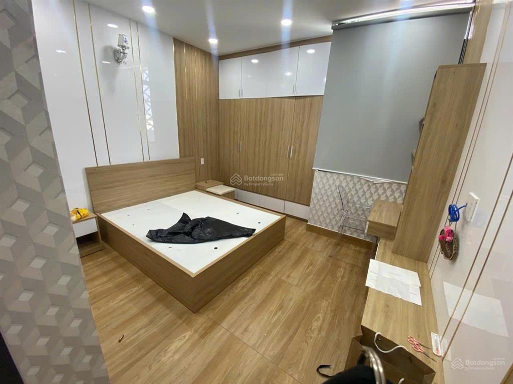 Giảm sâu 1.5 tỷ  bán gấp căn nhà 6 tầng thang máy 650kg sịn sò  mặt tiền nguyễn thị xinh, quận 12