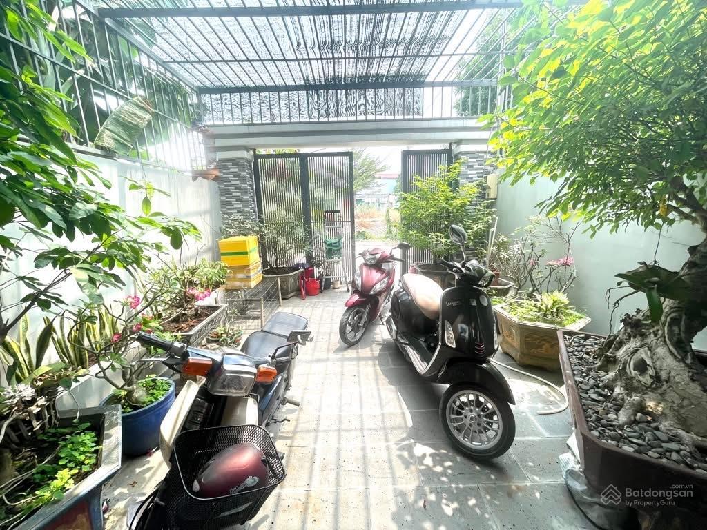 Hẻm 140 vườn lài  đường 12m ven sông sắp xong  view bao đẹp  133m2 ngang 5m bề thế  3 tầng