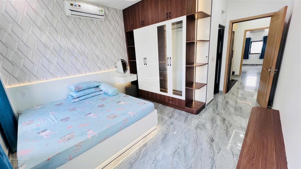 Nhỉnh 6 tỷ  siêu phẩm 72m2  có thang máy 450kg, xây mới giá rẻ đường lê văn khương  hẻm 6m thông