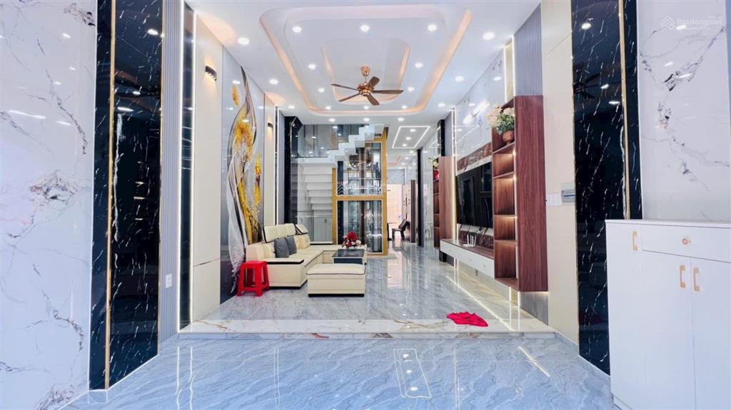 Nhỉnh 6 tỷ  siêu phẩm 72m2  có thang máy 450kg, xây mới giá rẻ đường lê văn khương  hẻm 6m thông