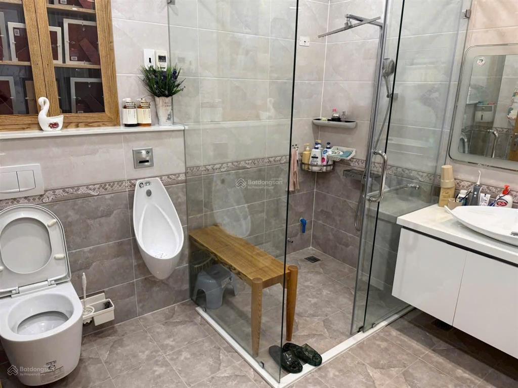 Giảm sốc gần 1 tỷ đồng  nhỉnh 7 tỷ hot! nhà ngang 5m  1/ ngắn hẻm 8m thông kd ht35  4 tầng