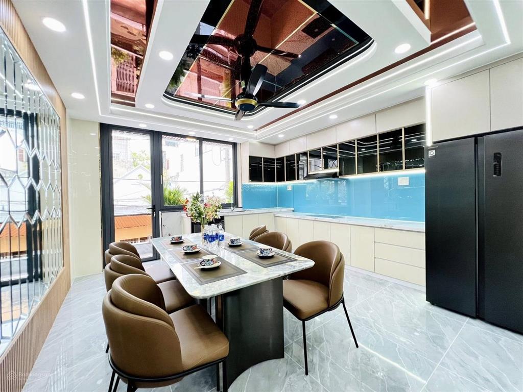 Siêu phẩm có thang máy ngay dương thị mười q.1271m2 ngang 4.5m5 tầng btctnội thất xịn 8.59tỷ
